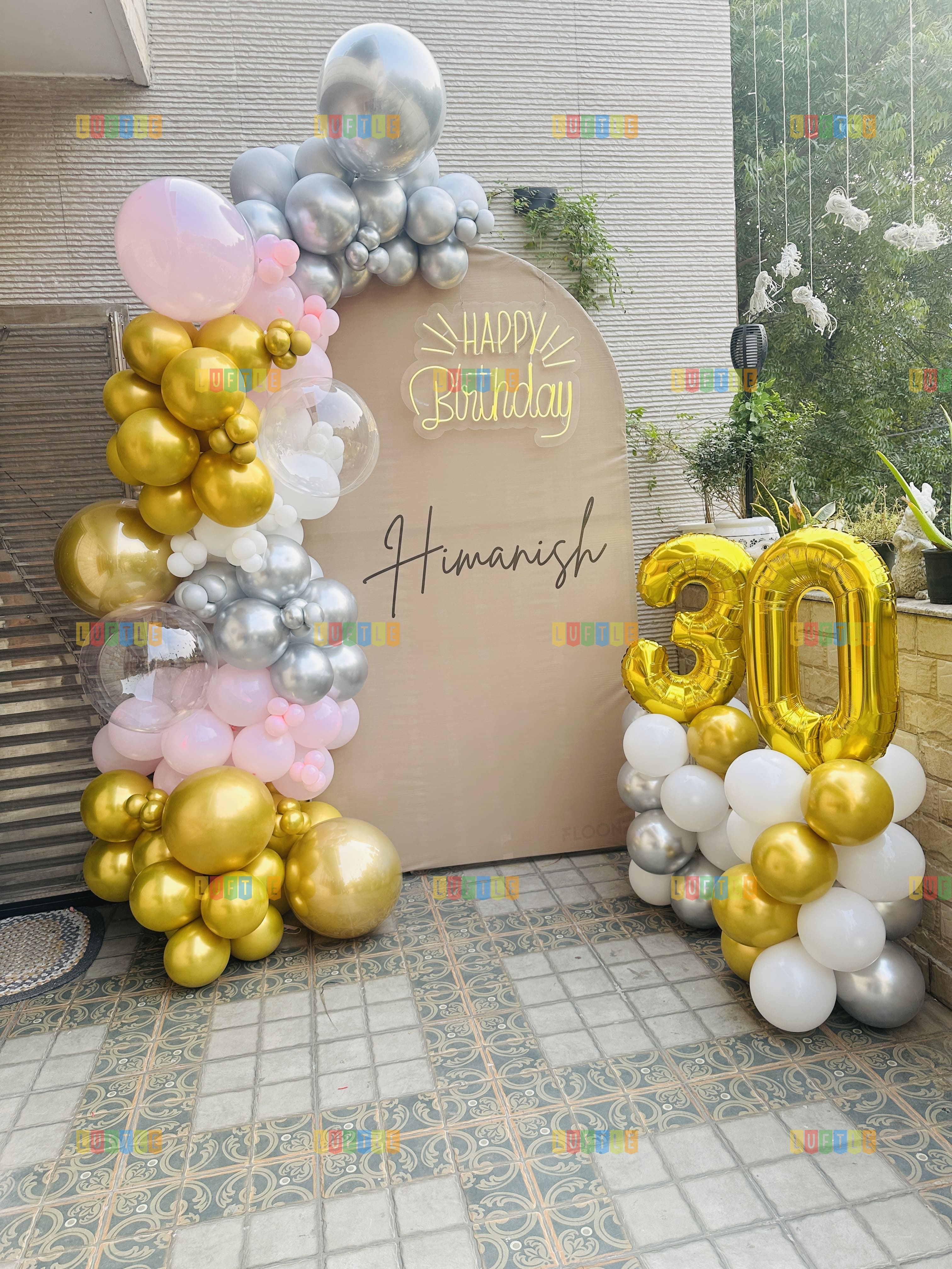 Birthday balloon decoration in Paschim Vihar by Luftle